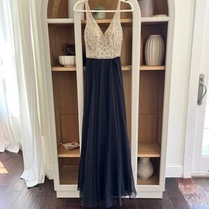 Apseed Beautiful beaded formal/prom dress With Butterfly pattern